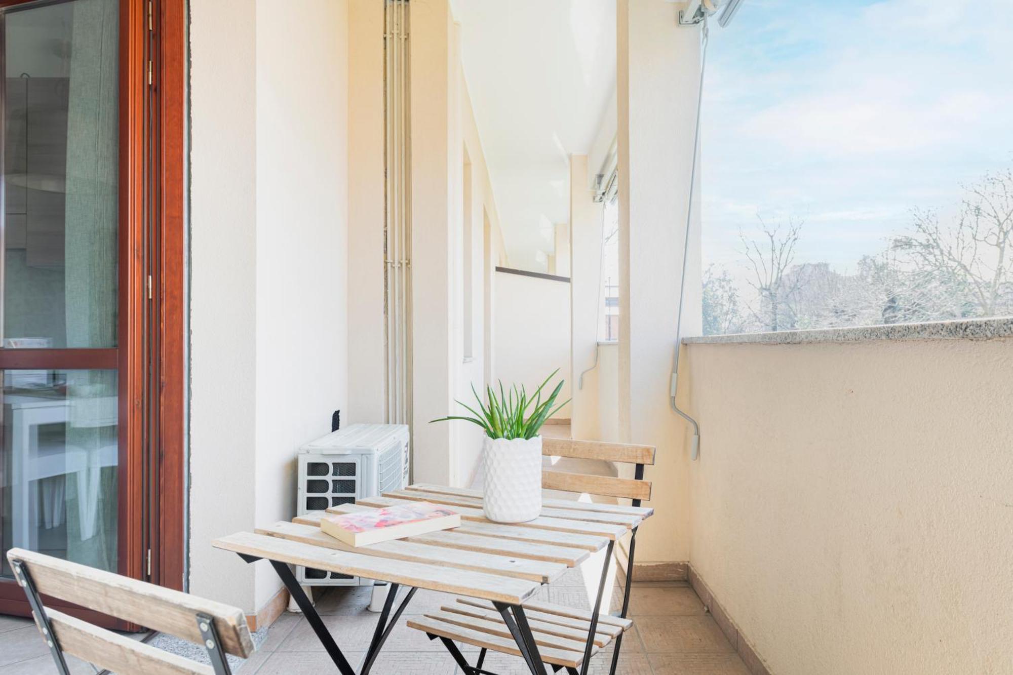 Hq Aparthotel Milano Inn - Smart Suites Cinisello Balsamo Ngoại thất bức ảnh