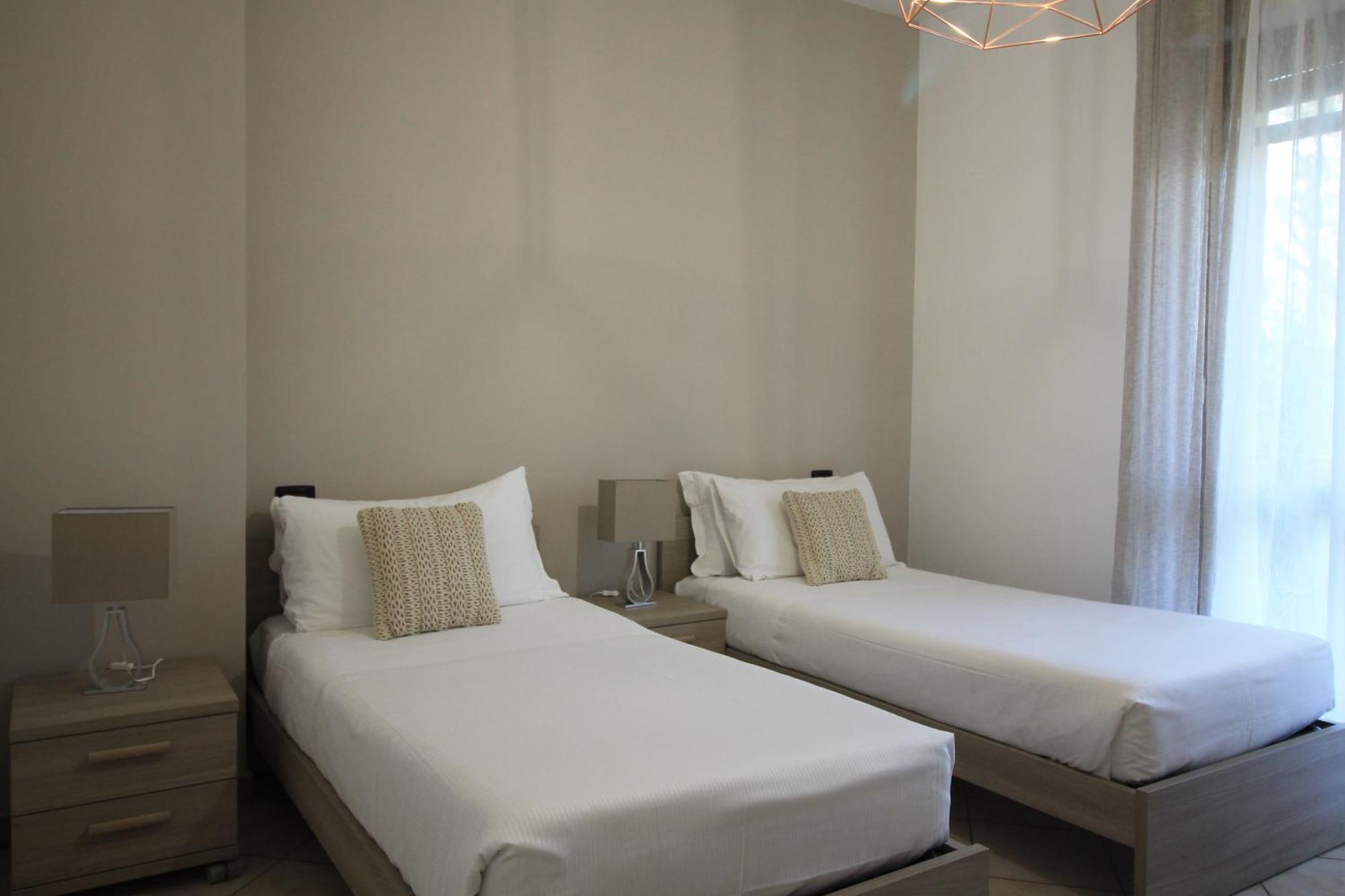 Hq Aparthotel Milano Inn - Smart Suites Cinisello Balsamo Ngoại thất bức ảnh
