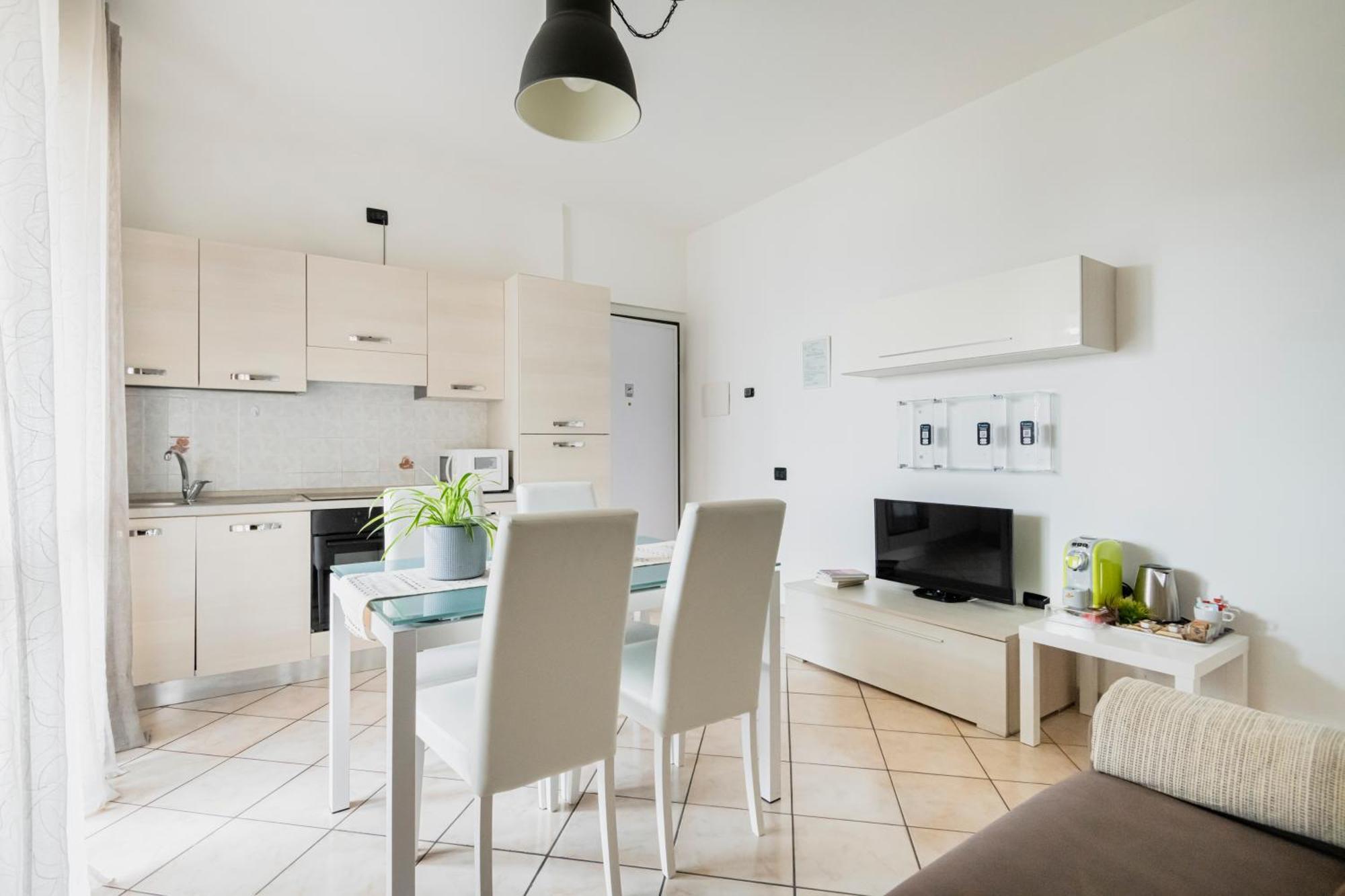 Hq Aparthotel Milano Inn - Smart Suites Cinisello Balsamo Ngoại thất bức ảnh