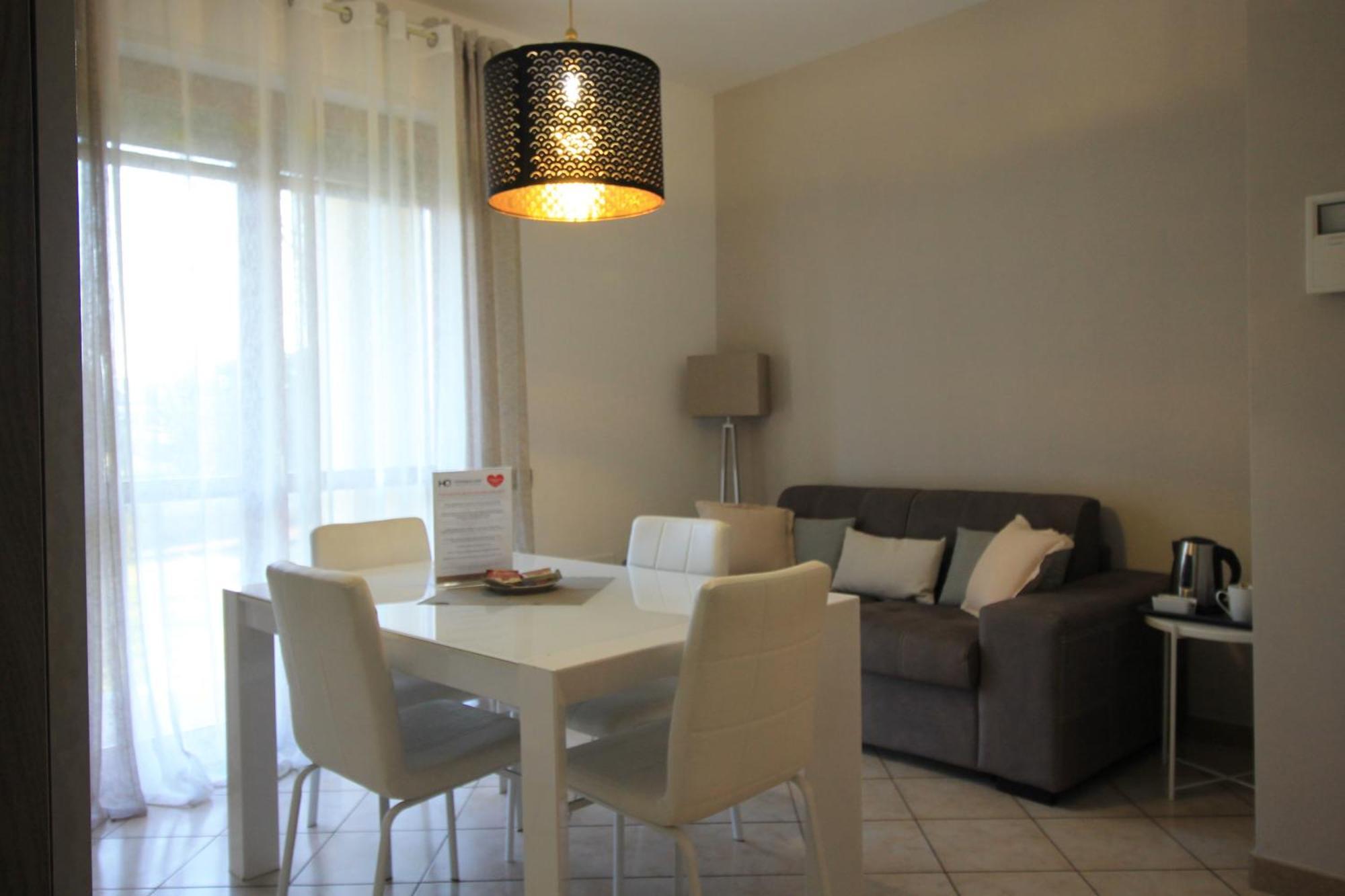 Hq Aparthotel Milano Inn - Smart Suites Cinisello Balsamo Ngoại thất bức ảnh